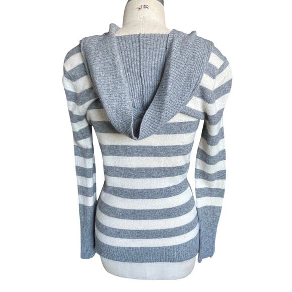 Joie for Bloomingdales 100% Cashmere Gray & White Stripe Hooded Sweater Small - Picture 3 of 6